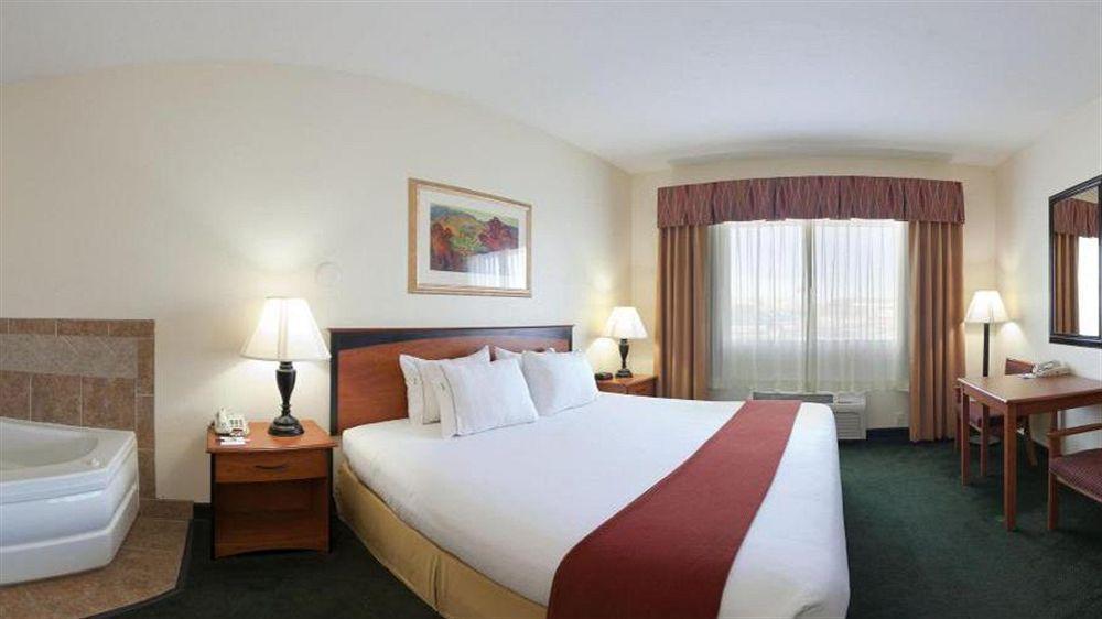 Express & By Ihg 2* Alamosa