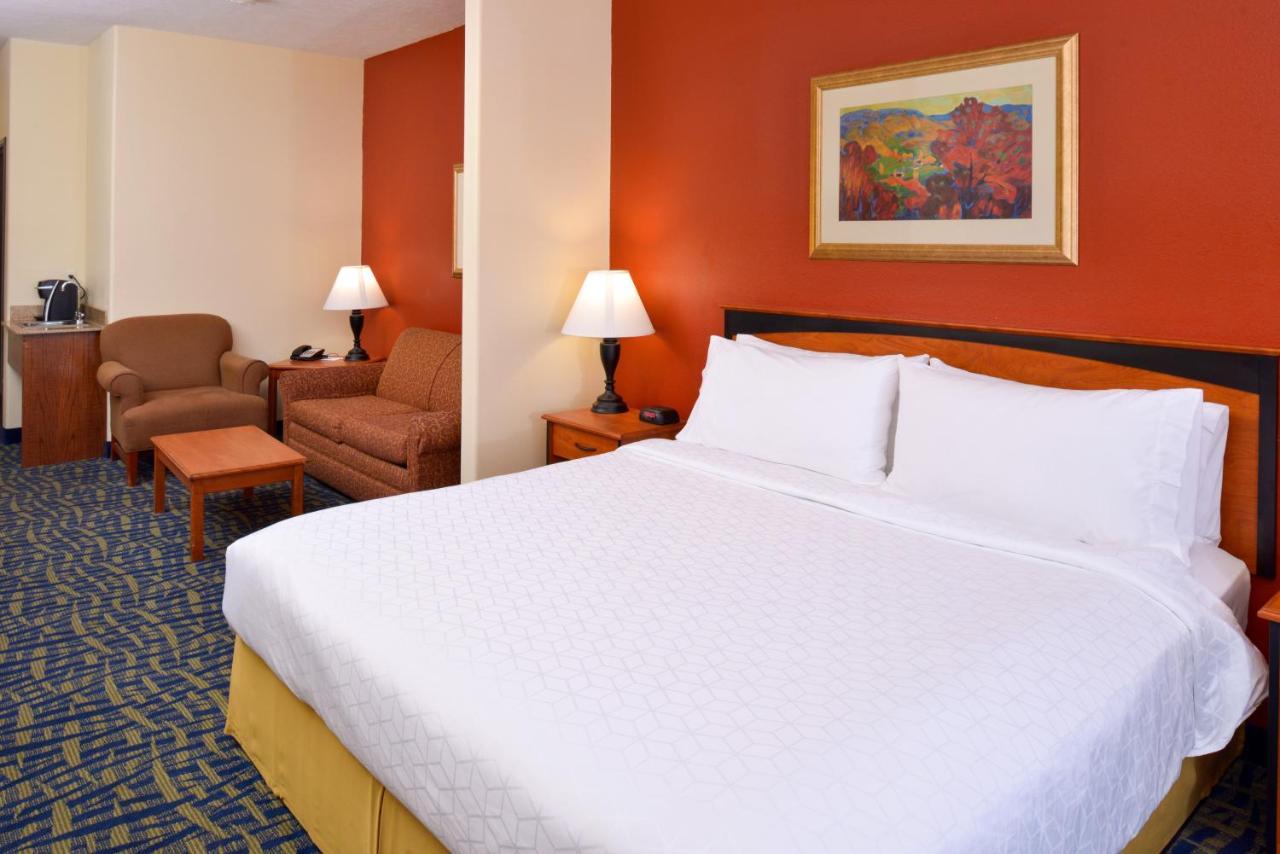 Express & By Ihg 2* Alamosa